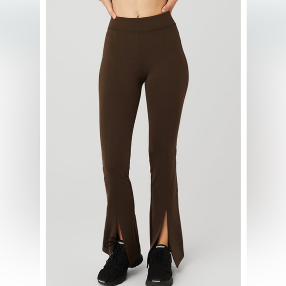 ALO Yoga Pants - Alo yoga Flutter front yoga pants